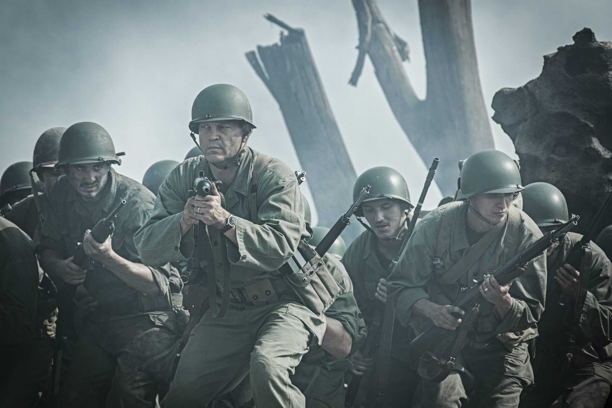 hacksaw-ridge-2016-ryan-corr-vince-vaughn