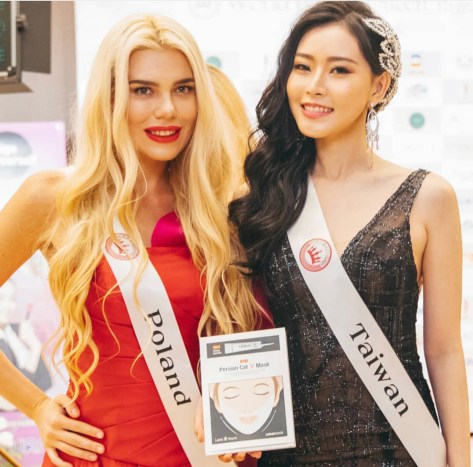 backstage photo from a photo session for Urban Look Cosmetics with World Beauty Queen Taiwan